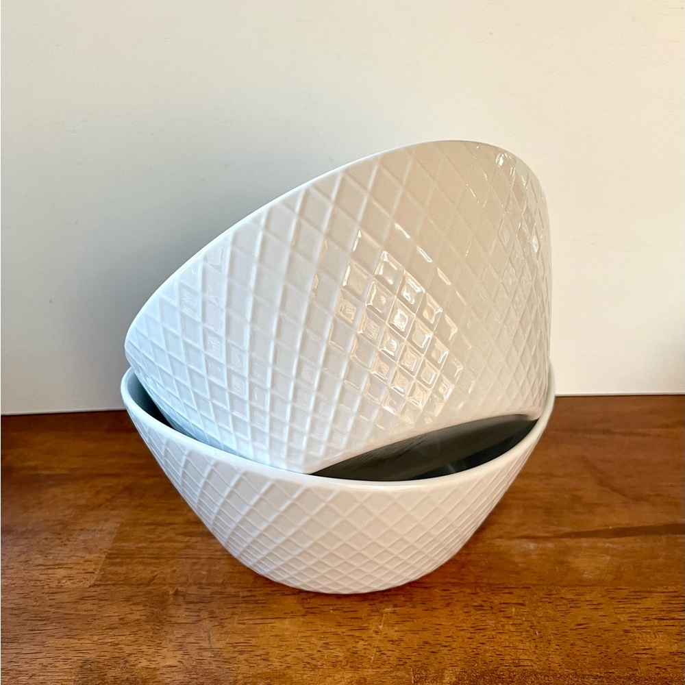 Set of 2 Over and Back Bowls, What A Dish, White, Embossed Criss Cross, Diamond - Picture 5 of 9